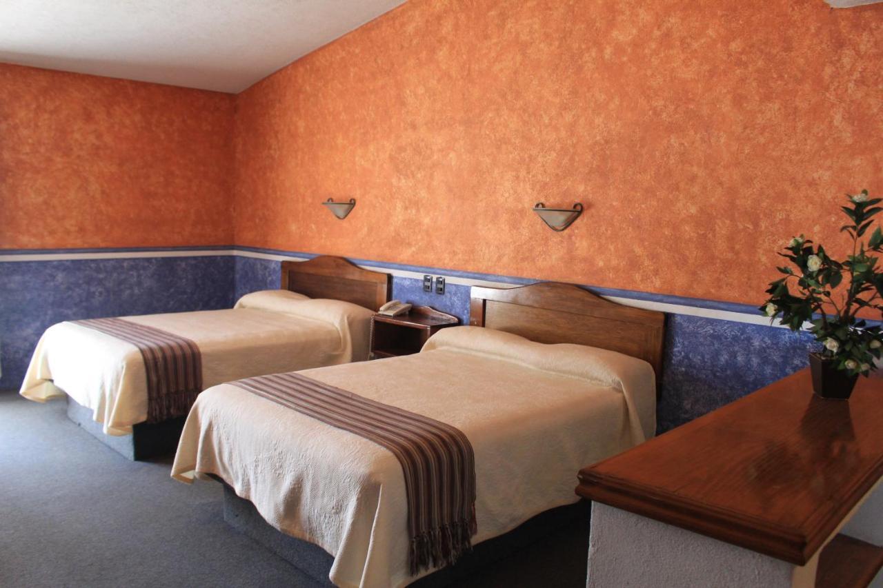 Acámbaro Hotel Meson Del Puente מראה חיצוני תמונה
