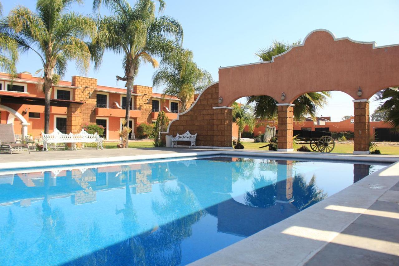 Acámbaro Hotel Meson Del Puente מראה חיצוני תמונה