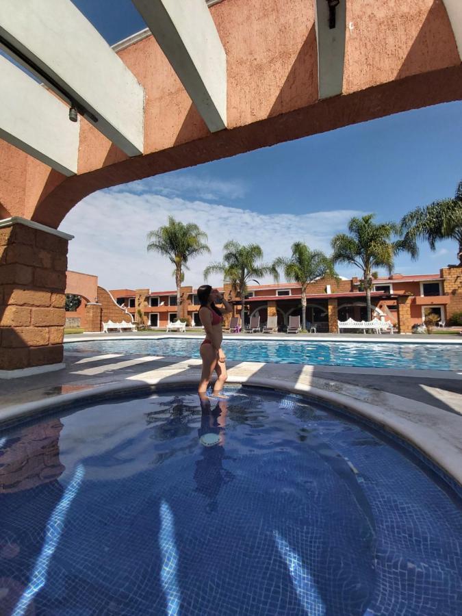 Acámbaro Hotel Meson Del Puente מראה חיצוני תמונה